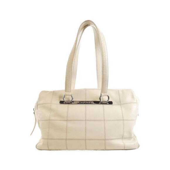 Chanel 28024 Shoulder Bag